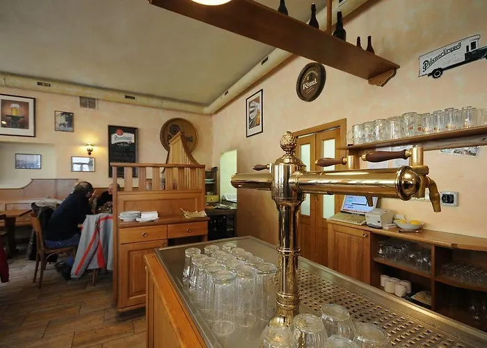 U Tri Sedlaku 게스트하우스