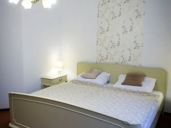 Πανσιόν U Tri Sedlaku 3*