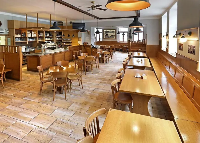 U Tri Sedlaku 게스트하우스