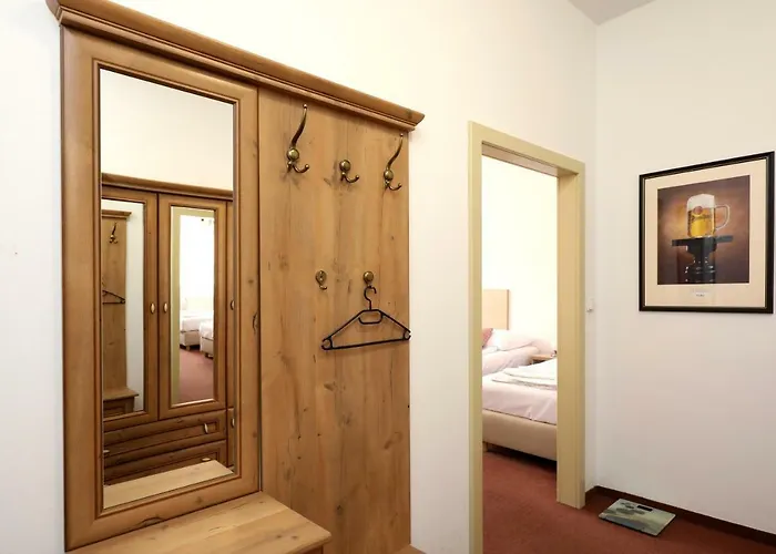 U Tri Sedlaku 게스트하우스 3*