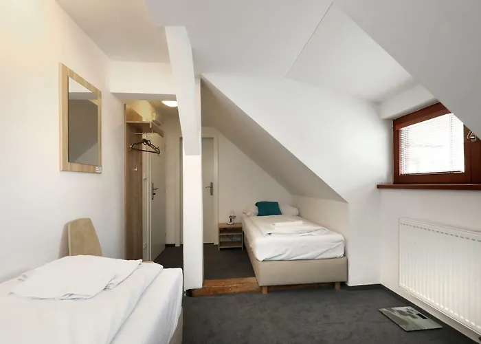 U Tri Sedlaku Πανσιόν