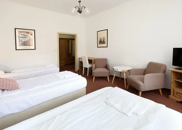 U Tri Sedlaku بيت ضيافة